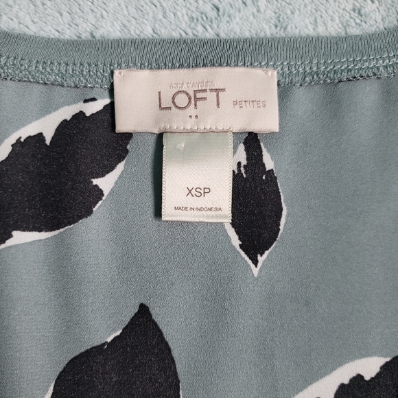 Patterned tank - Picture 3 of 4